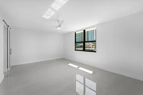 5480 N Ocean Drive Singer Island FL 33404