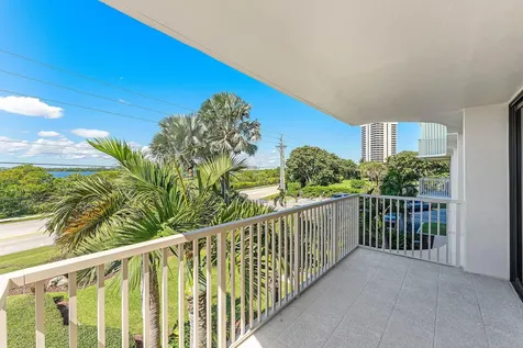 5480 N Ocean Drive Singer Island FL 33404