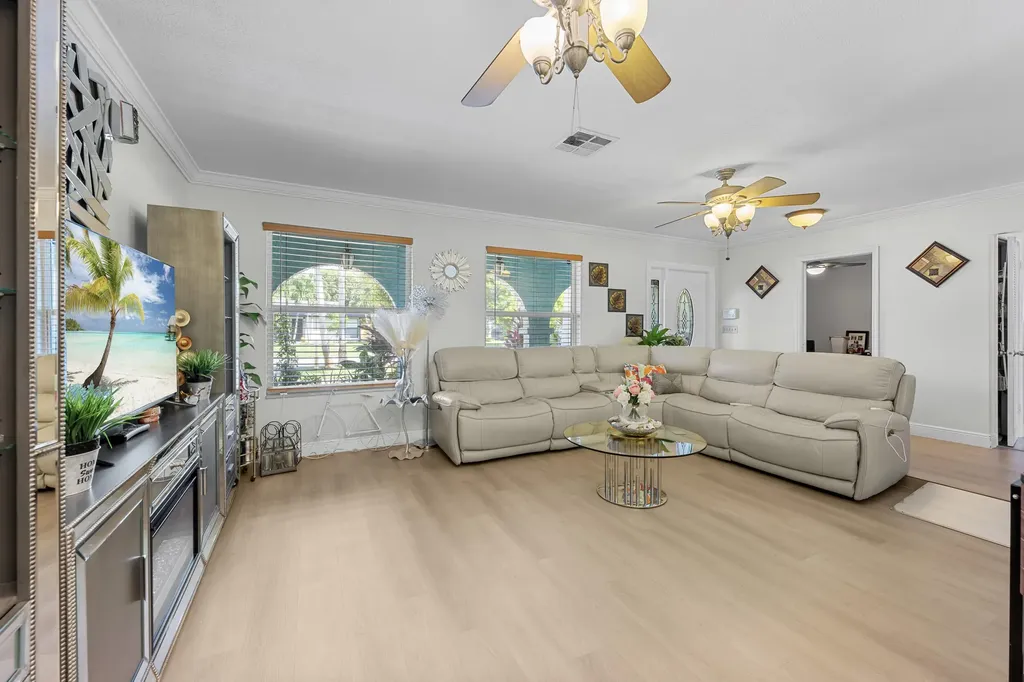 4430 Gardenia Drive Palm Beach Gardens FL 33410