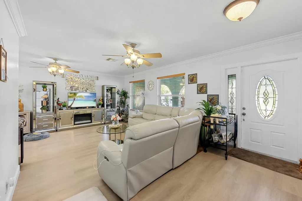 4430 Gardenia Drive Palm Beach Gardens FL 33410