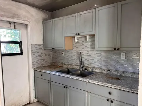 840 W 2nd Street Riviera Beach FL 33404