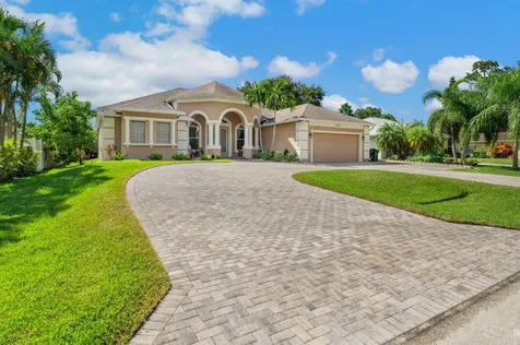 1438 SW Apache Avenue Port St Lucie FL 34953
