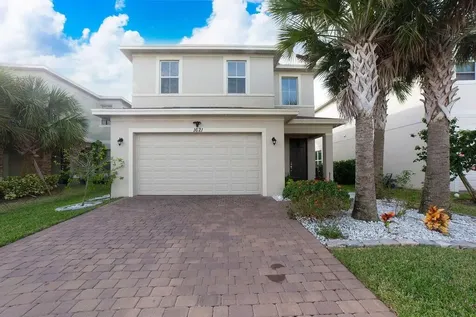 1621 NW Cataluna Circle Port St Lucie FL 34986