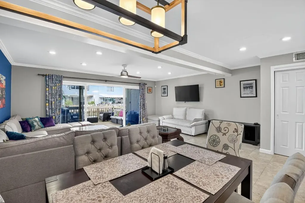 732 Rider Road Boynton Beach FL 33435