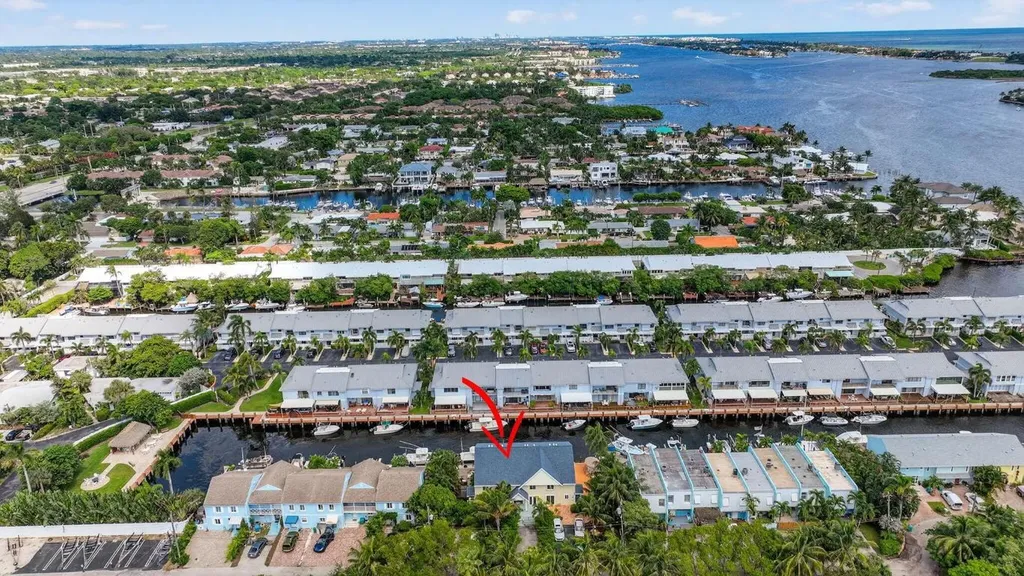 732 Rider Road Boynton Beach FL 33435