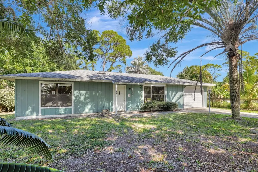 7902 Holopaw Avenue Fort Pierce FL 34951