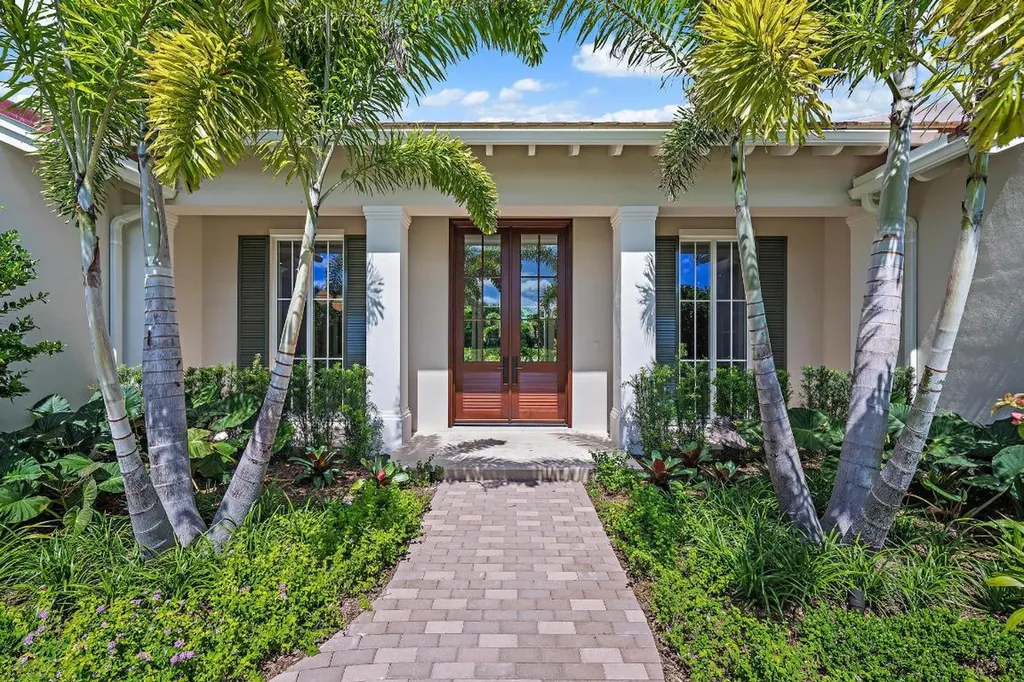 2917 Bluewater Cove Gulf Stream FL 33483
