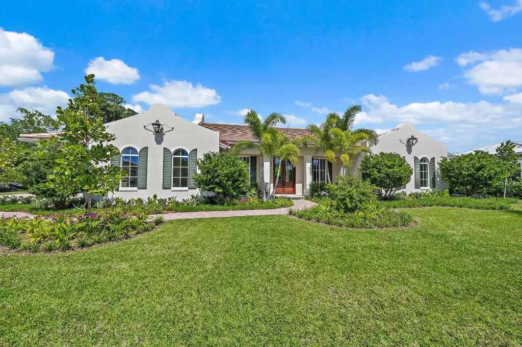2917 Bluewater Cove Gulf Stream FL 33483