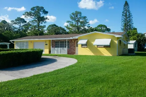 8006 Santana Avenue Fort Pierce FL 34951