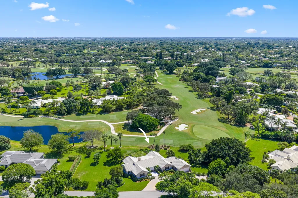 36 Country Road Village Of Golf FL 33436