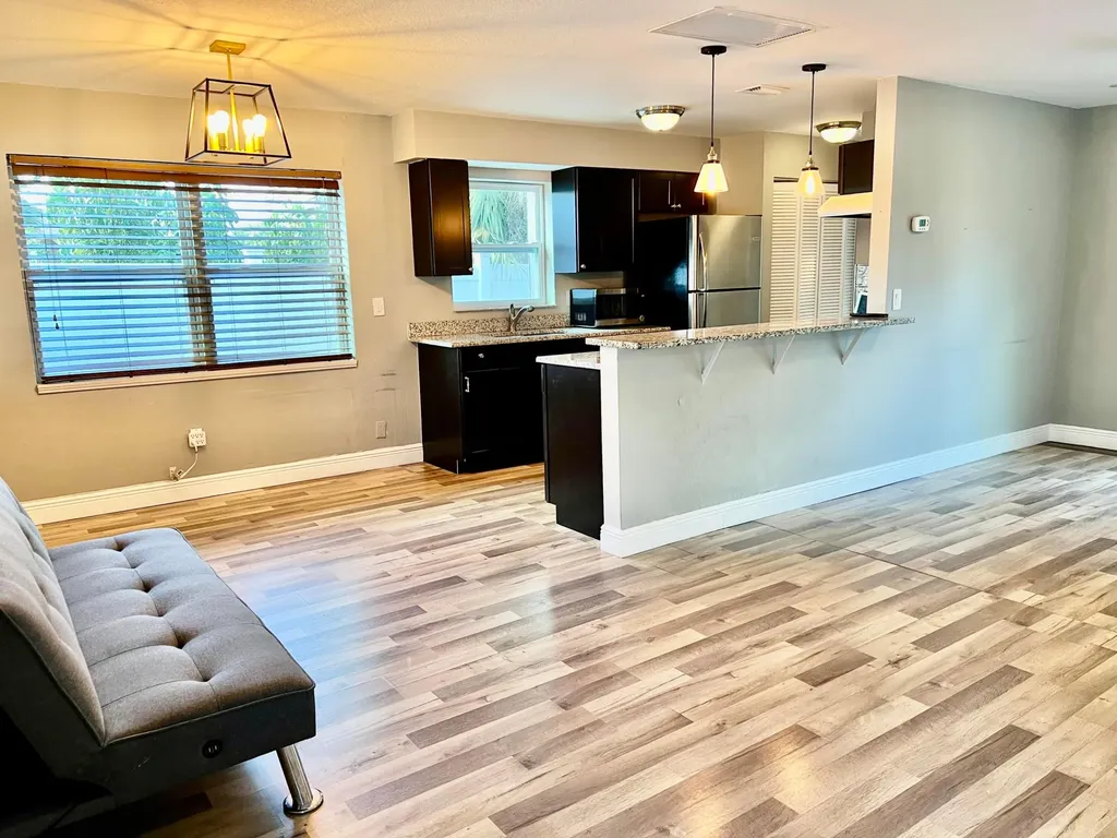 511 NW 3rd Street Delray Beach FL 33444