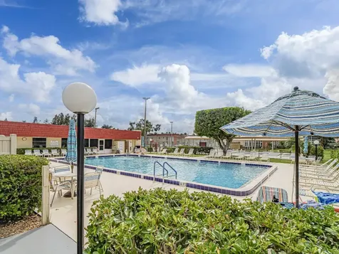 14 Vista Palm Lane Vero Beach FL 32962