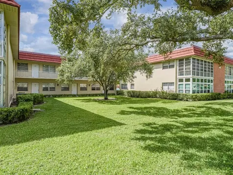 14 Vista Palm Lane Vero Beach FL 32962