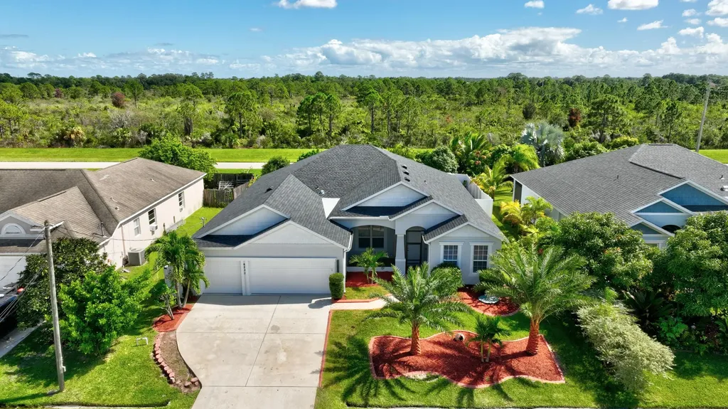 6233 NW Gisela Street Port St Lucie FL 34986
