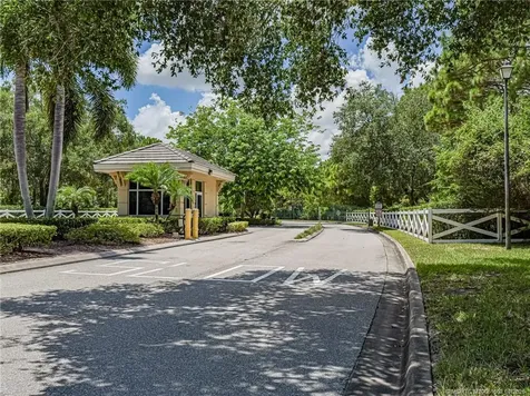 7007 SE Twin Oaks Circle Stuart FL 34997