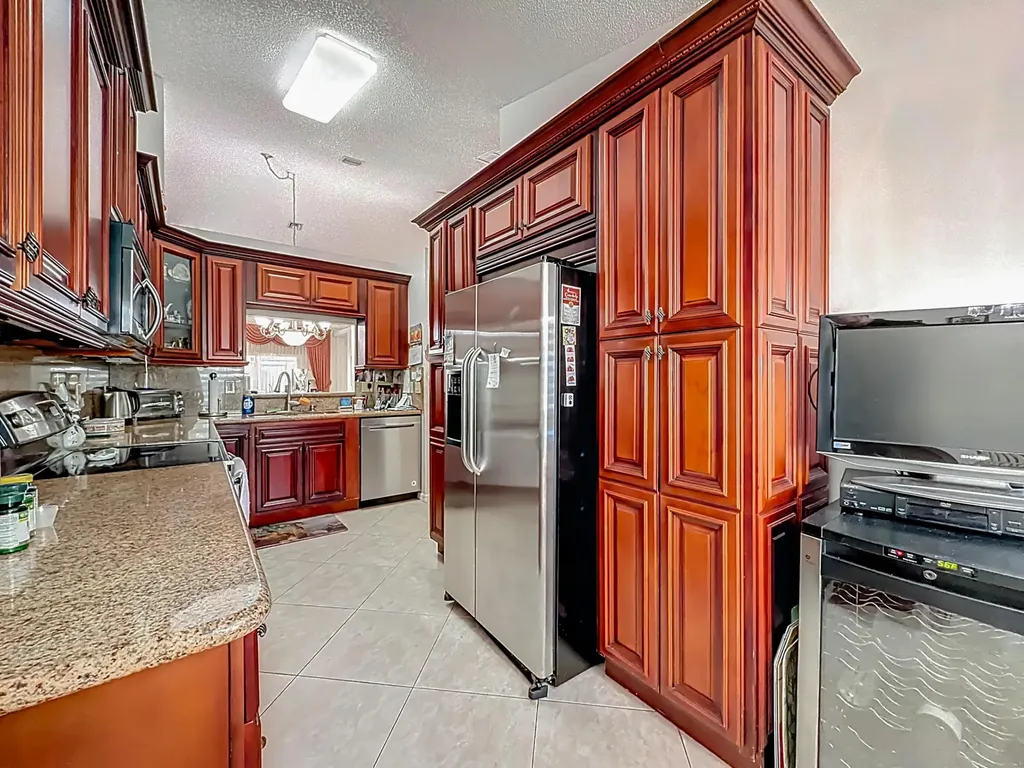 6174 Caladium Road Delray Beach FL 33484