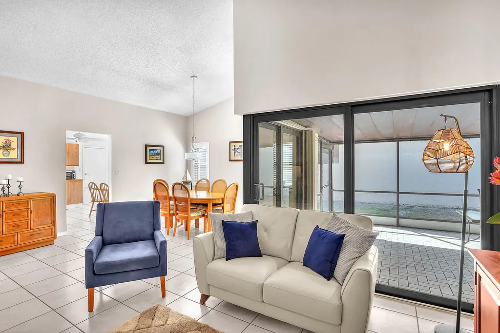 1550 NW 22nd Avenue Delray Beach FL 33445