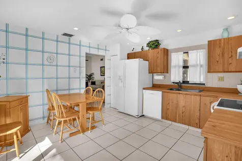 1550 NW 22nd Avenue Delray Beach FL 33445