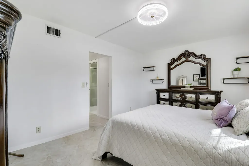 1700 Dover Road Delray Beach FL 33445
