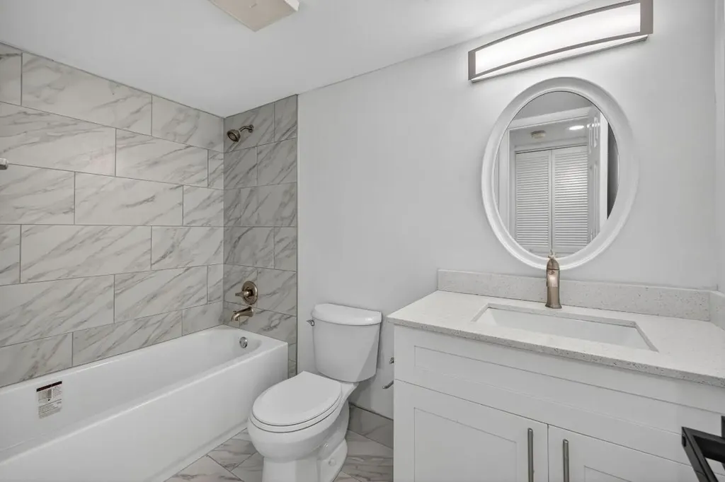 14375 Strathmore Lane Delray Beach FL 33446