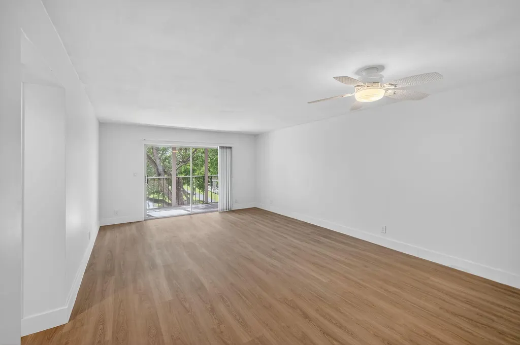 14375 Strathmore Lane Delray Beach FL 33446