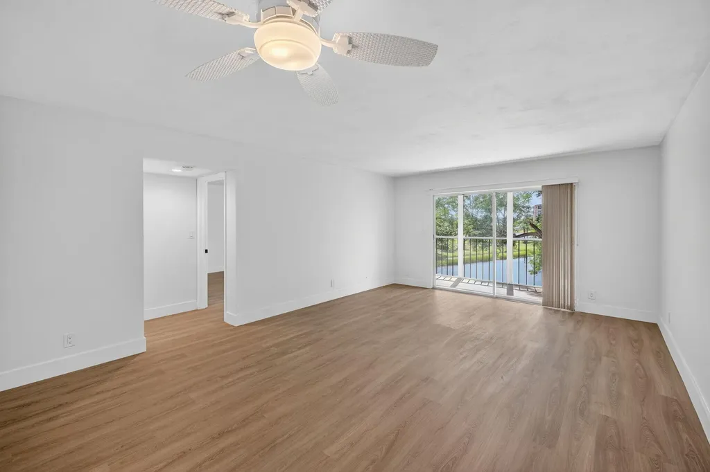 14375 Strathmore Lane Delray Beach FL 33446