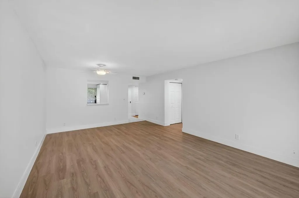 14375 Strathmore Lane Delray Beach FL 33446
