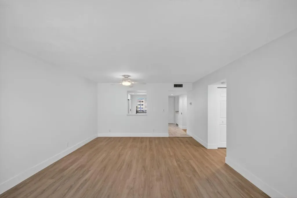 14375 Strathmore Lane Delray Beach FL 33446
