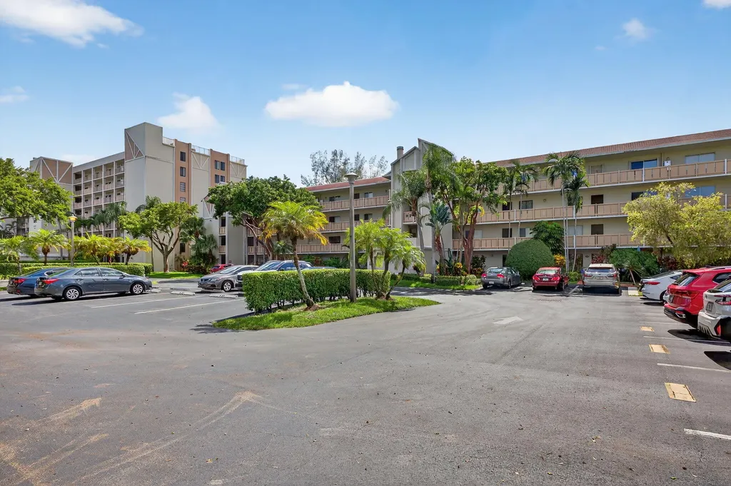 14375 Strathmore Lane Delray Beach FL 33446