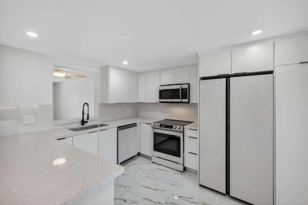 14375 Strathmore Lane Delray Beach FL 33446