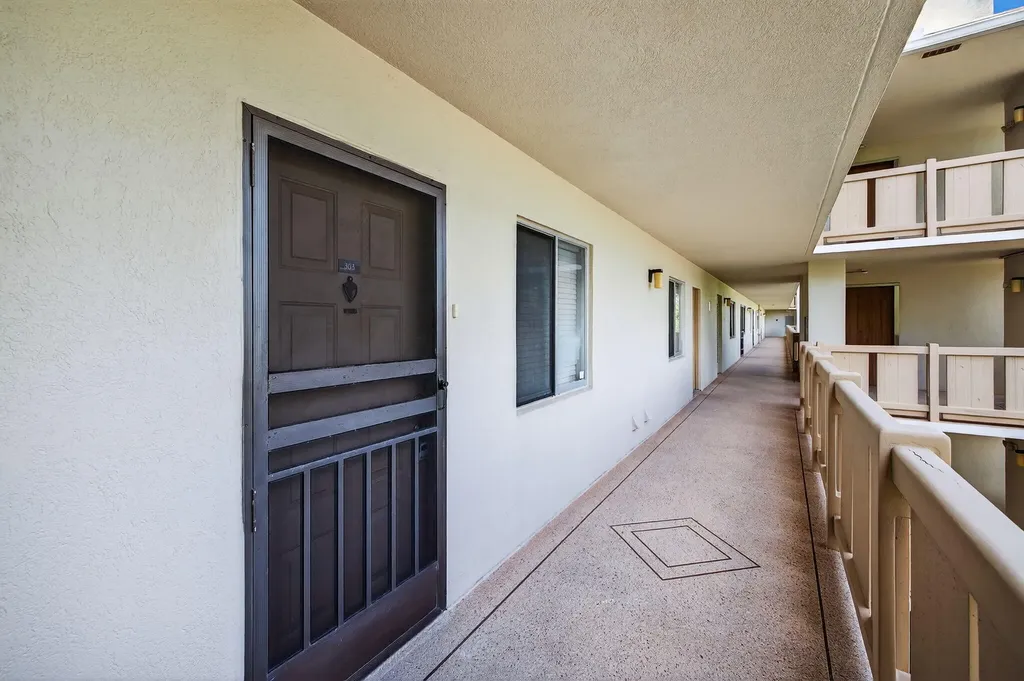 14375 Strathmore Lane Delray Beach FL 33446