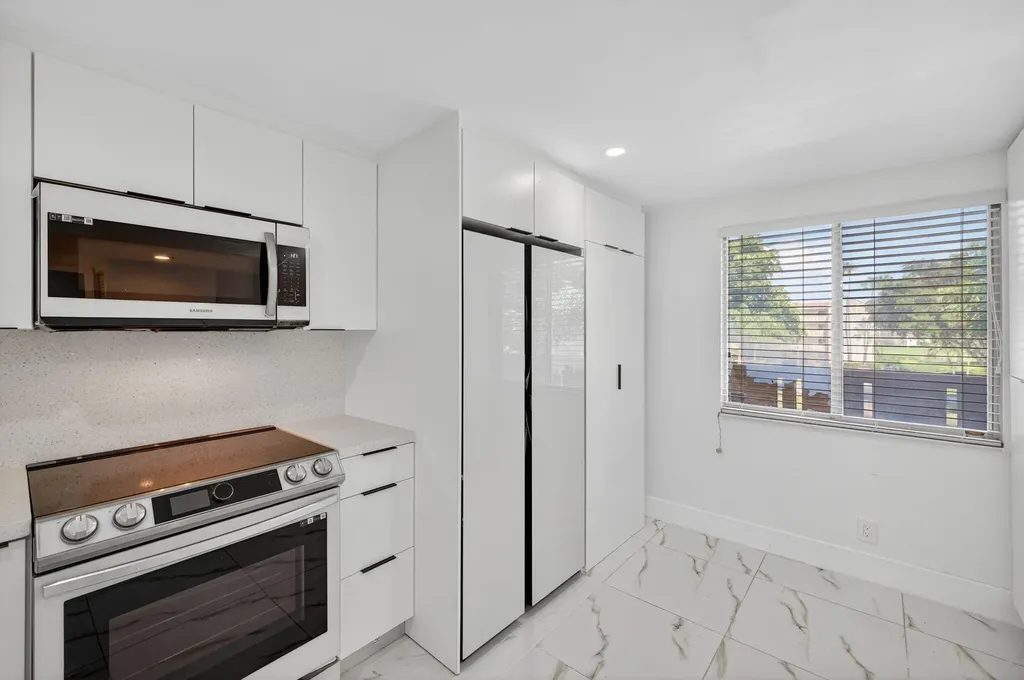 14375 Strathmore Lane Delray Beach FL 33446