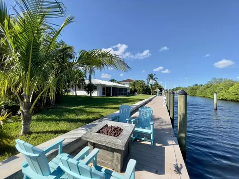 8585 SE Palm Street Hobe Sound FL 33455