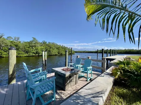 8585 SE Palm Street Hobe Sound FL 33455