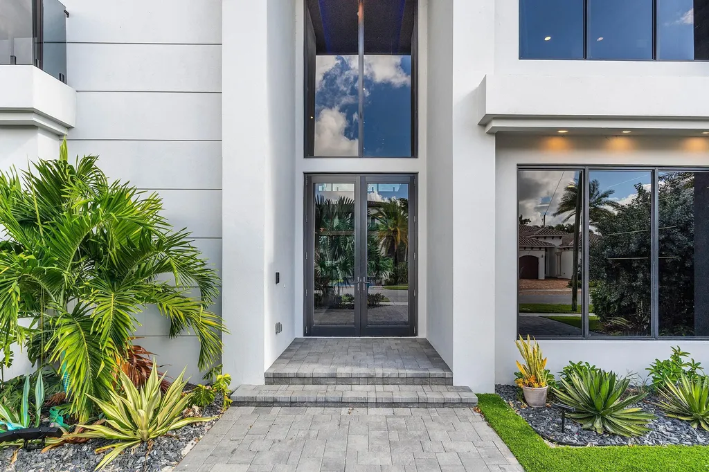 245 NE 6th Court Boca Raton FL 33432