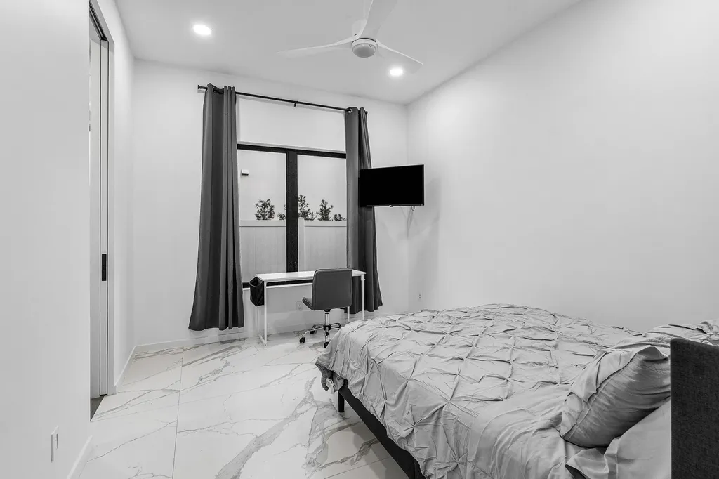 245 NE 6th Court Boca Raton FL 33432