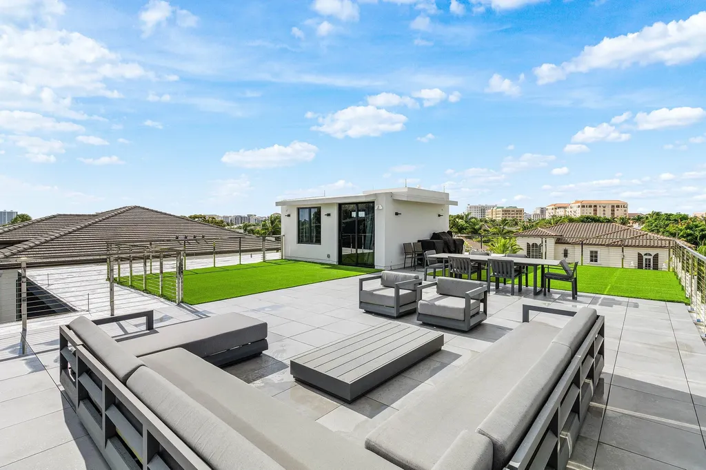 245 NE 6th Court Boca Raton FL 33432