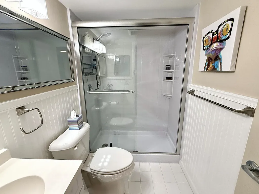 359 Oakridge T Deerfield Beach FL 33442