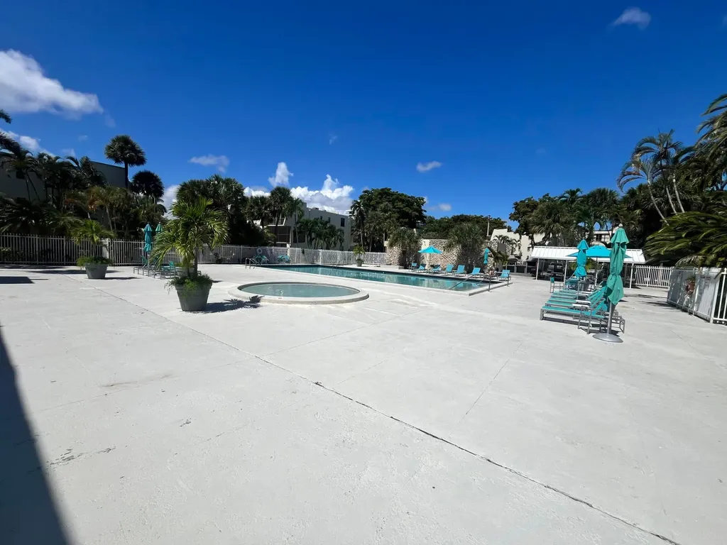 20401 NE 30th Avenue Aventura FL 33180