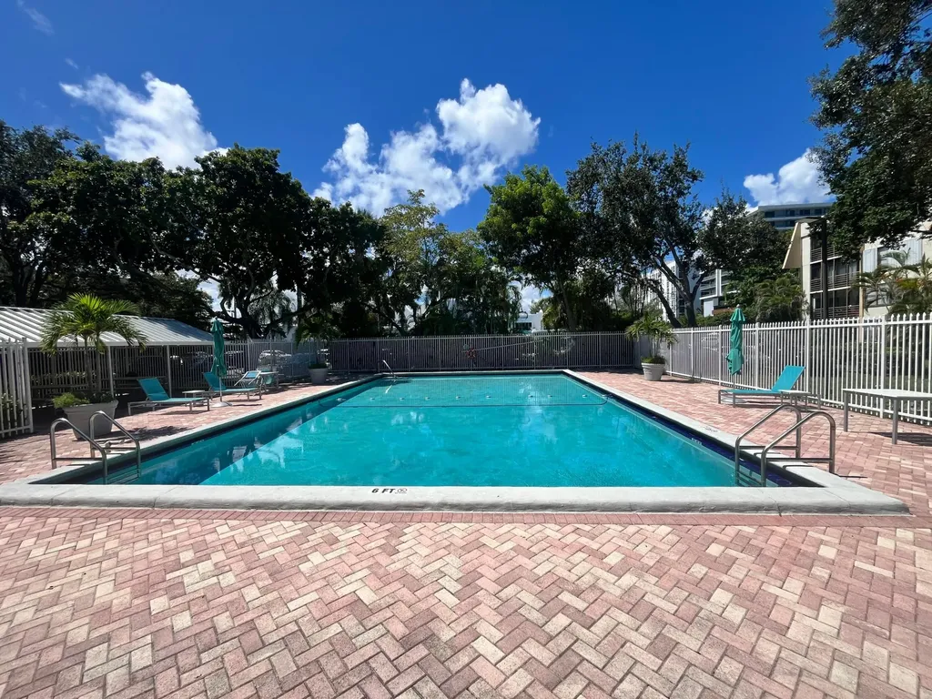 20401 NE 30th Avenue Aventura FL 33180