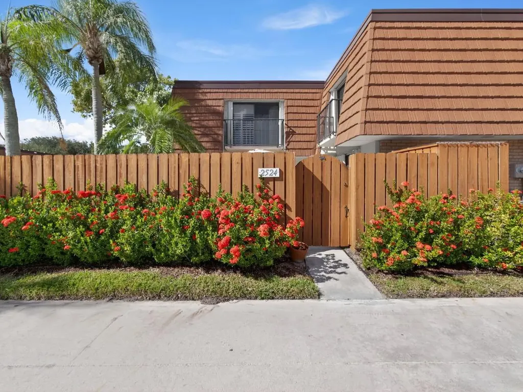 2524 25th Court Jupiter FL 33477