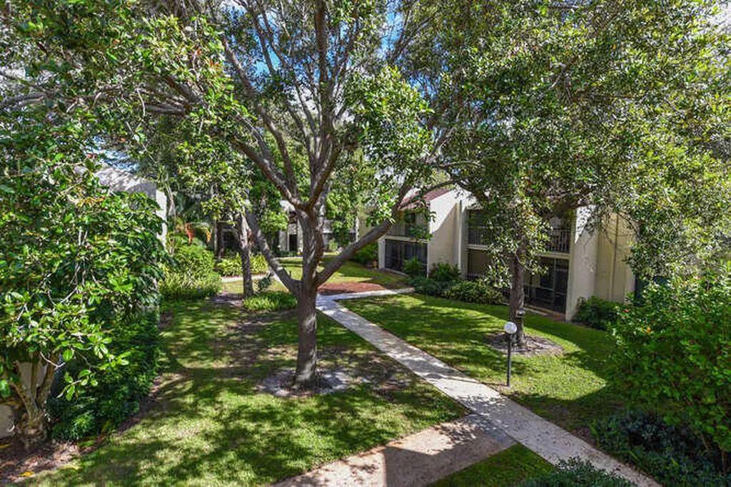 150 Pineview Road Jupiter FL 33469