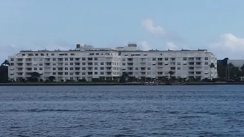 2840 S Ocean Boulevard Palm Beach FL 33480
