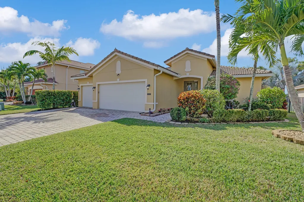 9328 Silent Oak Circle West Palm Beach FL 33411