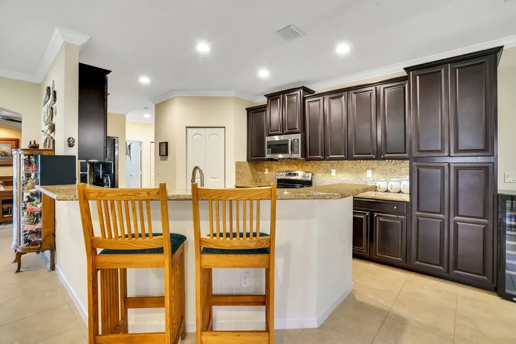 9328 Silent Oak Circle West Palm Beach FL 33411