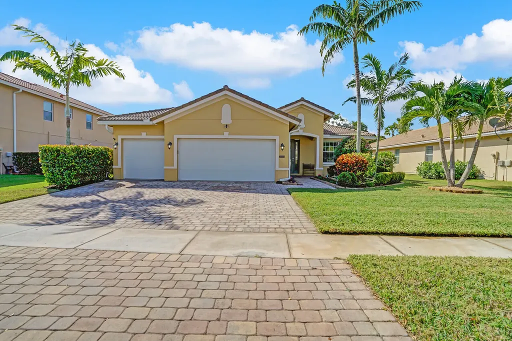 9328 Silent Oak Circle West Palm Beach FL 33411