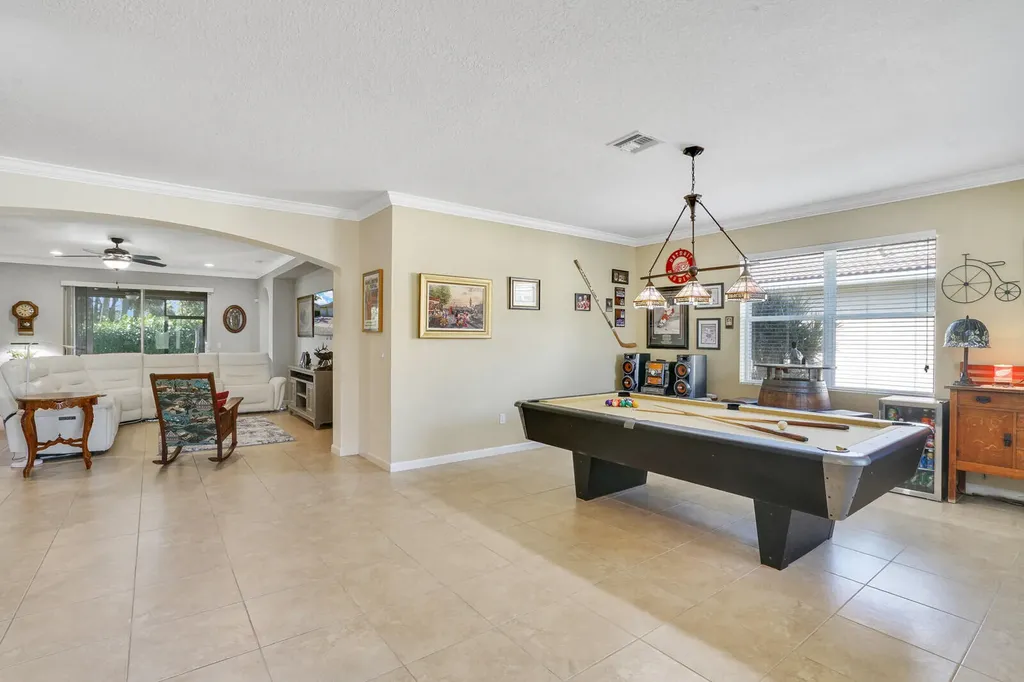 9328 Silent Oak Circle West Palm Beach FL 33411
