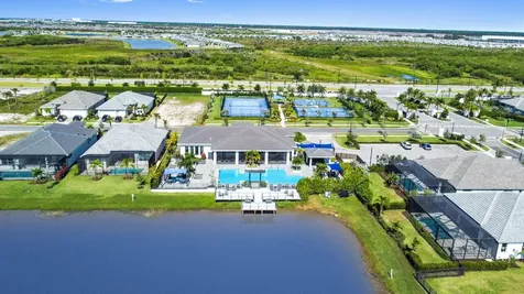 9323 SW Pinnacle Place Port St Lucie FL 34987