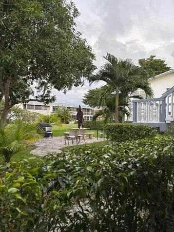 76 Cambridge D West Palm Beach FL 33417