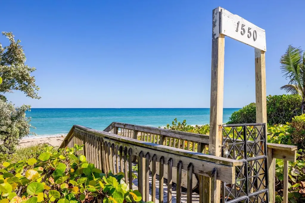 1550 S Ocean Boulevard Palm Beach FL 33480